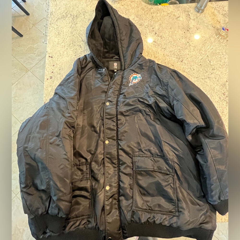 Men’s size 6X NFL Proline Miami Dolphins lightly used winter coat